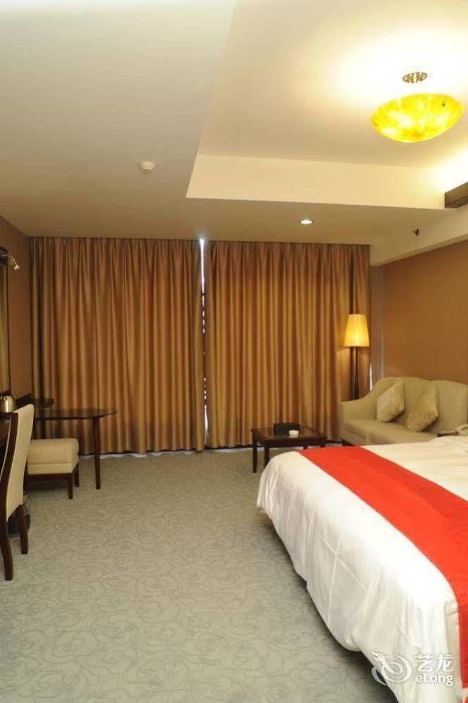 Golden Dragonball Hotel Guilin Dış mekan fotoğraf